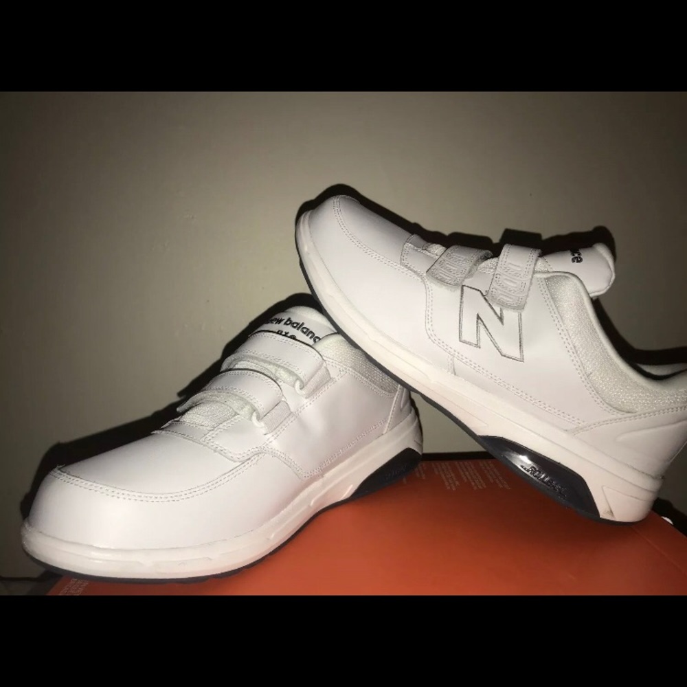 New Balance White Walking Shoe (SEE PICTURES)